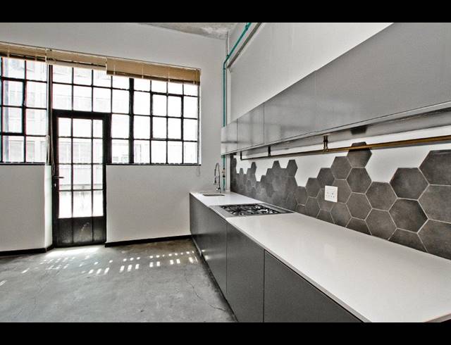 1 BEDROOM APARTMENT FOR SALE IN MABONENG